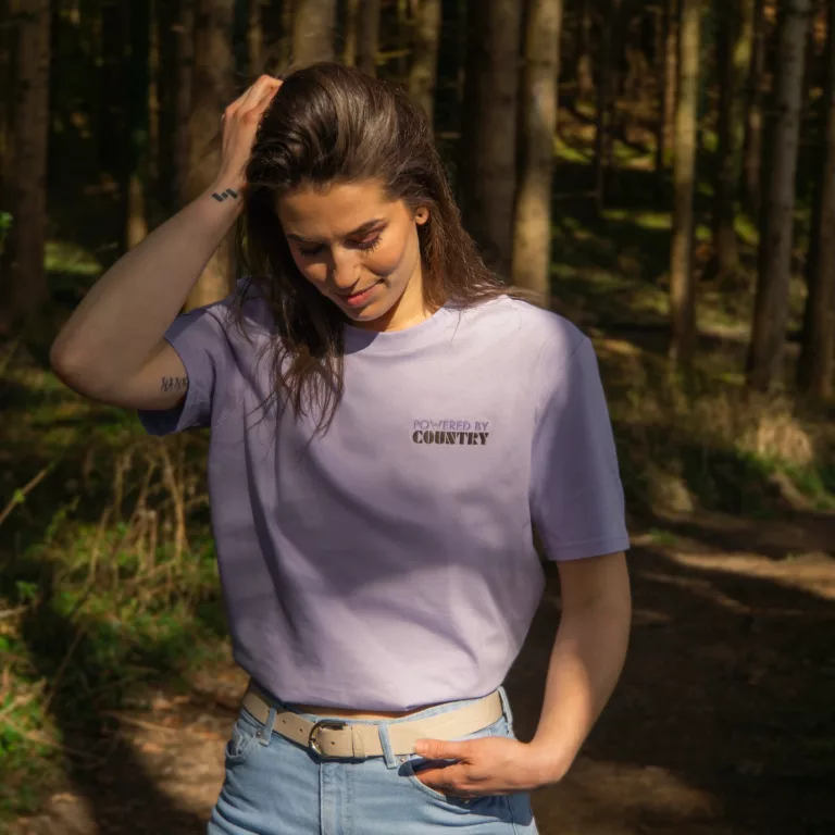 POWERED BY COUNTRY T-Shirt - Lavender